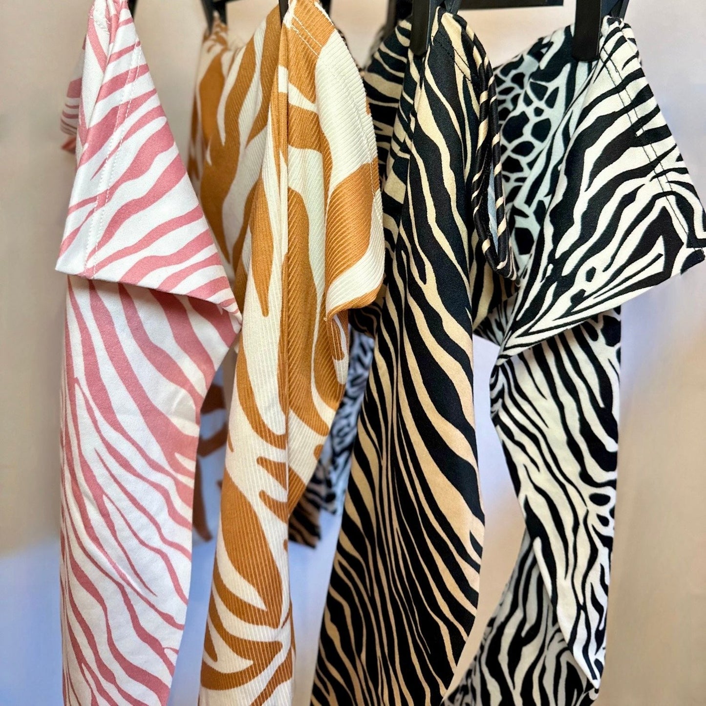 Top Eli Zebra Long with removable Ribbon