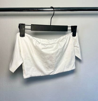 Top Eli One-Color Short with removable Ribbon
