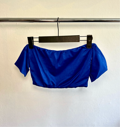 Top Eli One-Color Short with removable Ribbon
