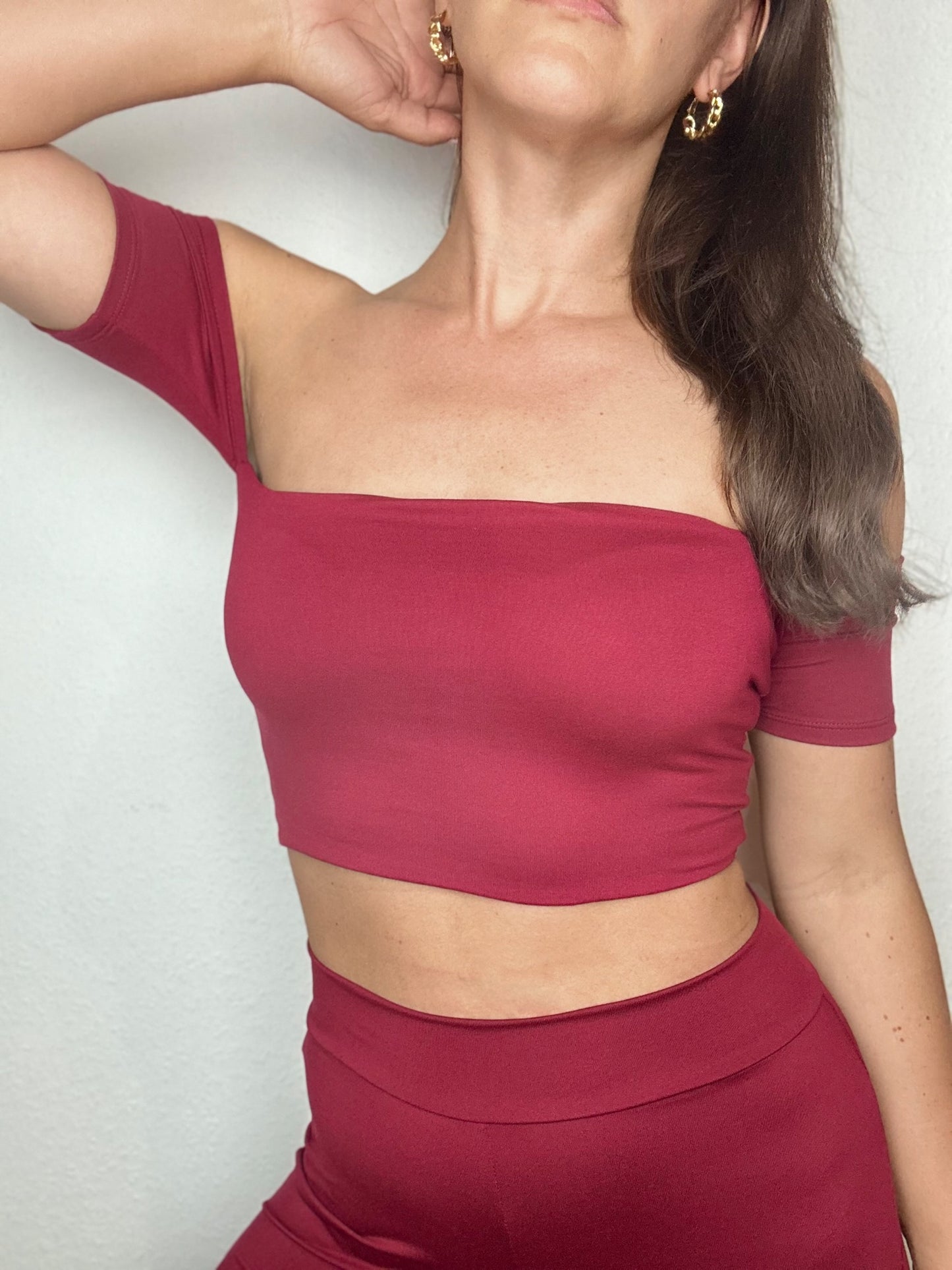 Top Eli One-Color Short with removable Ribbon