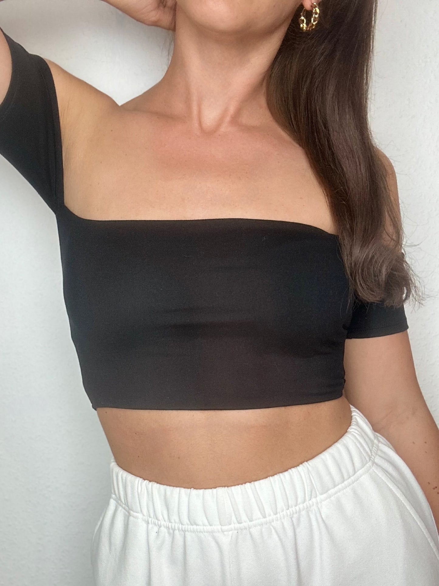 Top Eli One-Color Short with removable Ribbon