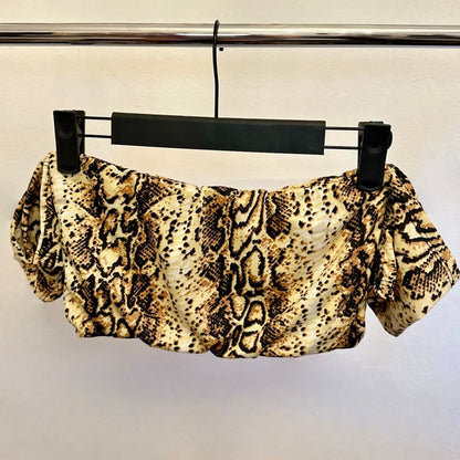 Top Eli Snake Short with removable Ribbon