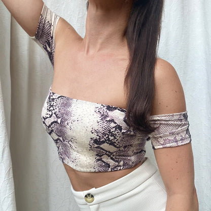 Top Eli Snake Short with removable Ribbon