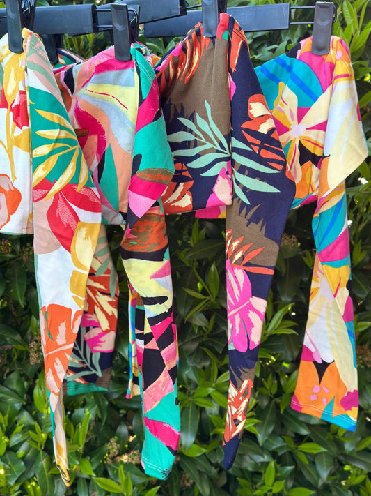 Top Eli Retro Flower Long with removable Ribbon