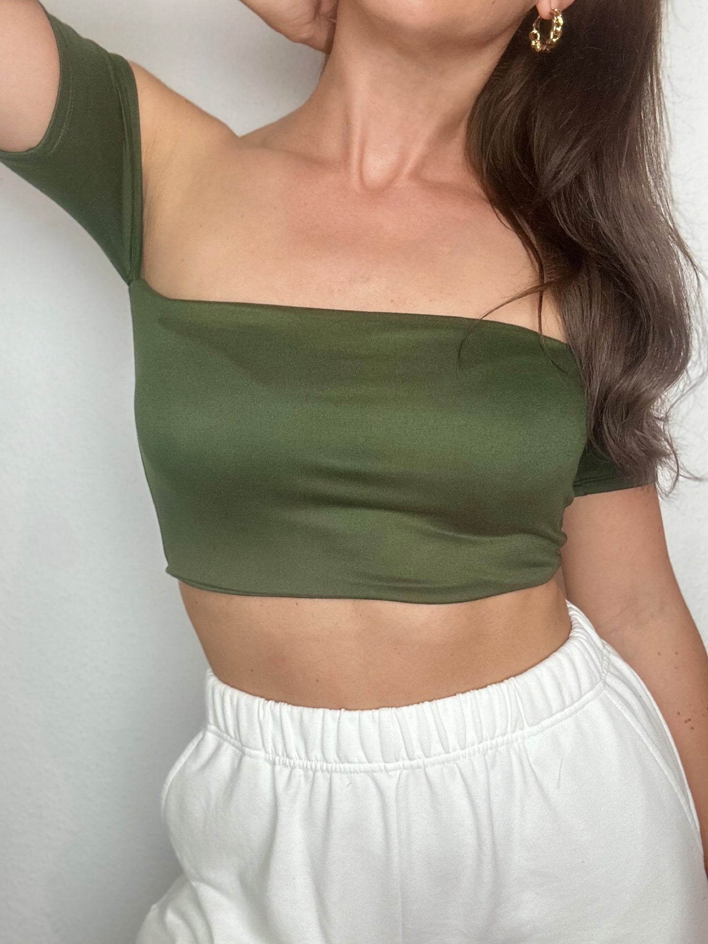 Top Eli One-Color Short with removable Ribbon