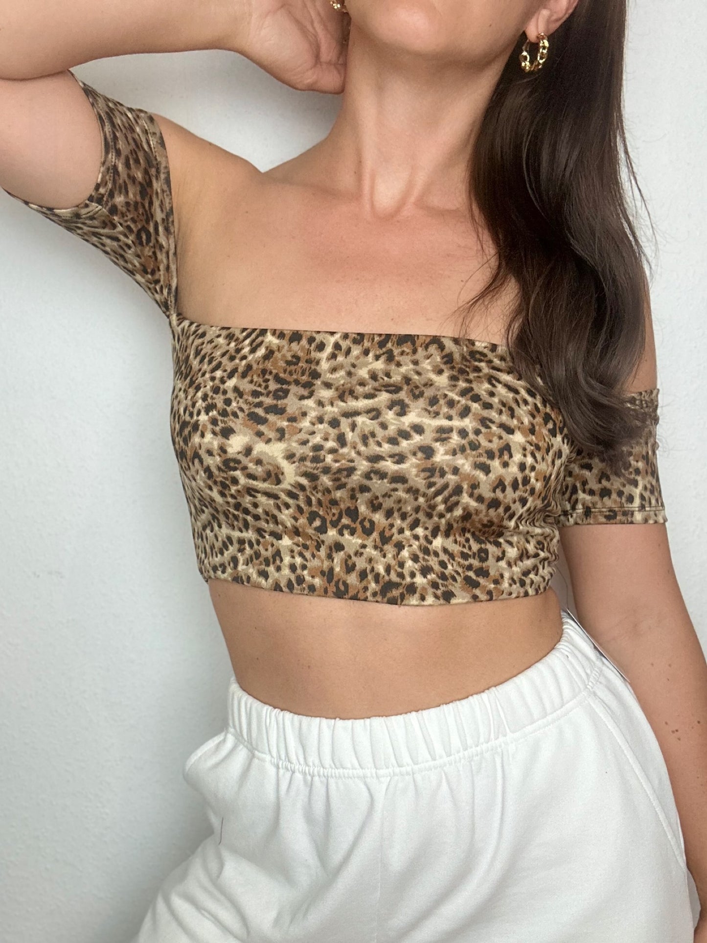Top Eli Leo Short with removable Ribbon