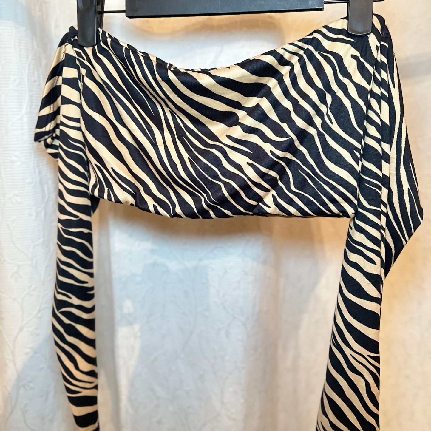 Top Eli Zebra Long with removable Ribbon