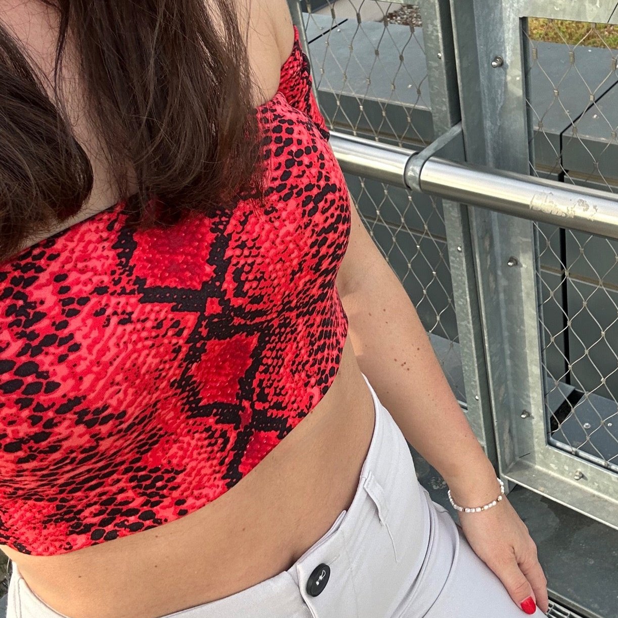 Top Eli Snake Short with removable Ribbon