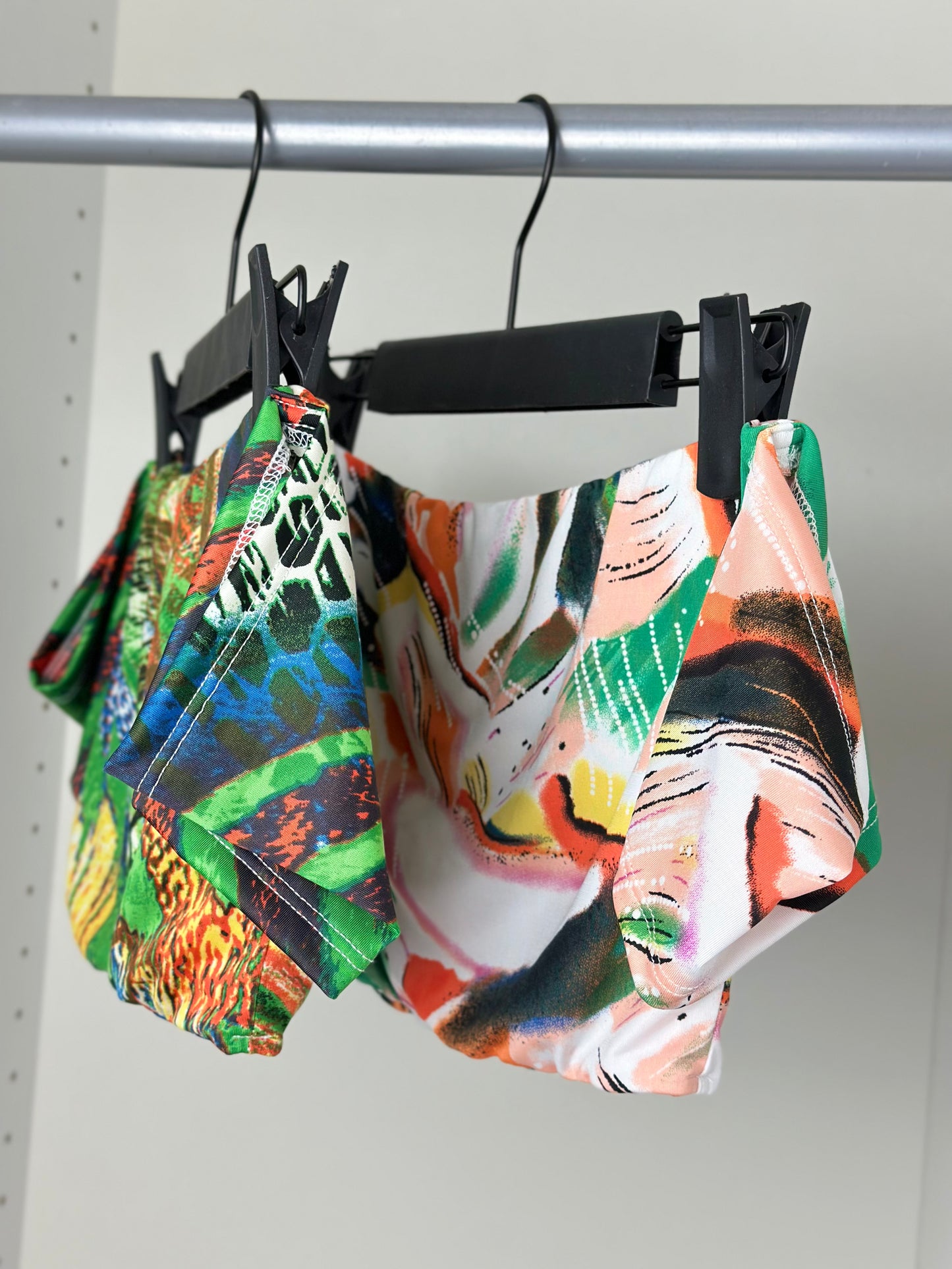 Top Eli Crazy Jungle Short with removable Ribbon
